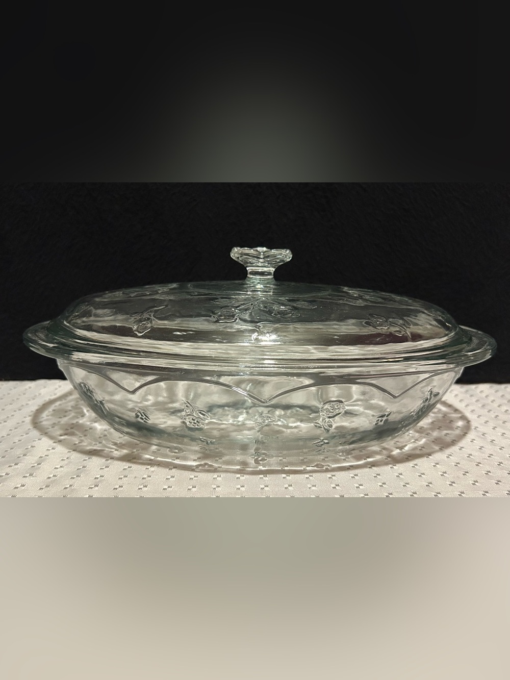 Anchor Hocking Savannah Clear Oval Covered Casserole 2 Quart